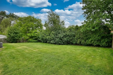 SOLID BUILT BRICK AND SIDING 3 STEP RANCH WITH OVER 2000 SF  OF on Village Links of Glen Ellyn in Illinois - for sale on GolfHomes.com, golf home, golf lot