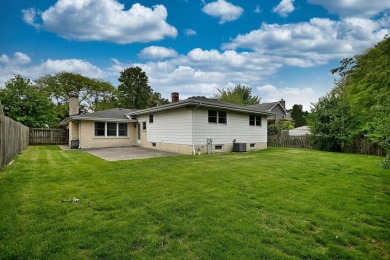 SOLID BUILT BRICK AND SIDING 3 STEP RANCH WITH OVER 2000 SF  OF on Village Links of Glen Ellyn in Illinois - for sale on GolfHomes.com, golf home, golf lot