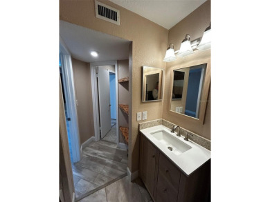 THIS cozy 1-bedroom, 1-bathroom condo offers 675 sq ft of modern on Ventura Country Club in Florida - for sale on GolfHomes.com, golf home, golf lot