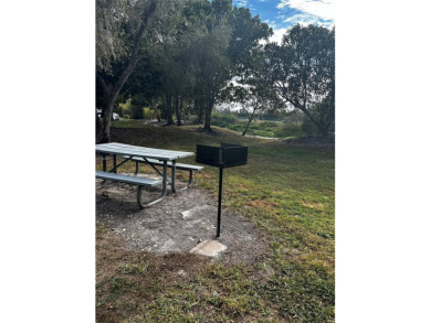 THIS cozy 1-bedroom, 1-bathroom condo offers 675 sq ft of modern on Ventura Country Club in Florida - for sale on GolfHomes.com, golf home, golf lot