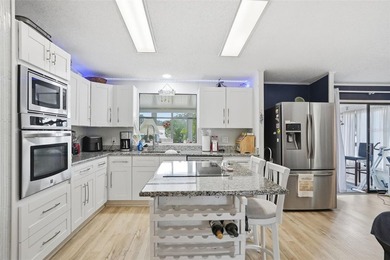 MOVE-IN READY!! REMODELED and UPGRADED KITCHEN -- the heart of on Brookridge Country Club in Florida - for sale on GolfHomes.com, golf home, golf lot