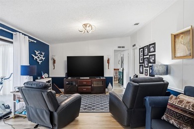 MOVE-IN READY!! REMODELED and UPGRADED KITCHEN -- the heart of on Brookridge Country Club in Florida - for sale on GolfHomes.com, golf home, golf lot