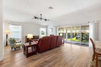 Beautifully maintained 3/2 Sunflower Designer Home with 2 Car on Pennbrooke Fairways in Florida - for sale on GolfHomes.com, golf home, golf lot