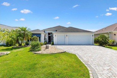 Beautifully maintained 3/2 Sunflower Designer Home with 2 Car on Pennbrooke Fairways in Florida - for sale on GolfHomes.com, golf home, golf lot