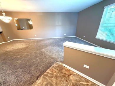 This 1678 square foot, spacious, 2 bedroom/ 2 full bathroom on White Eagle Golf Club in Illinois - for sale on GolfHomes.com, golf home, golf lot