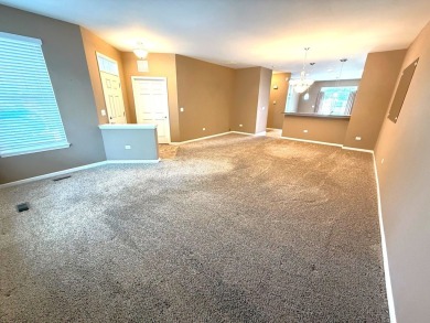 This 1678 square foot, spacious, 2 bedroom/ 2 full bathroom on White Eagle Golf Club in Illinois - for sale on GolfHomes.com, golf home, golf lot