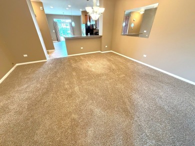 This 1678 square foot, spacious, 2 bedroom/ 2 full bathroom on White Eagle Golf Club in Illinois - for sale on GolfHomes.com, golf home, golf lot