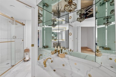 Excepcional opportunity in Mystic Pointe , Aventura city. Corner on Turnberry Isle Resort and Club in Florida - for sale on GolfHomes.com, golf home, golf lot