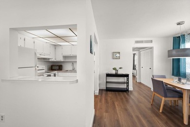 Carefree Florida Living in Kings Point's Premier 55+ Resort on Kings Point Executive Golf Course in Florida - for sale on GolfHomes.com, golf home, golf lot