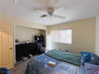 Well-maintained 2-bedroom, 2-bath home in the 55+ community of on Highland Falls Golf Club in Nevada - for sale on GolfHomes.com, golf home, golf lot