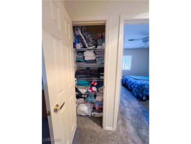Well-maintained 2-bedroom, 2-bath home in the 55+ community of on Highland Falls Golf Club in Nevada - for sale on GolfHomes.com, golf home, golf lot