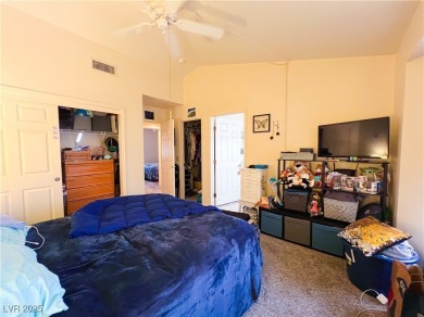 Well-maintained 2-bedroom, 2-bath home in the 55+ community of on Highland Falls Golf Club in Nevada - for sale on GolfHomes.com, golf home, golf lot