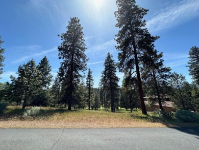 Beautiful homesite in a serene setting overlooking the 2nd hole on Running Y Ranch Resort in Oregon - for sale on GolfHomes.com, golf home, golf lot