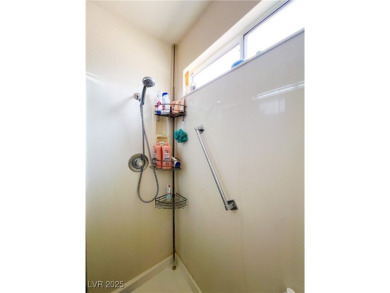 Well-maintained 2-bedroom, 2-bath home in the 55+ community of on Highland Falls Golf Club in Nevada - for sale on GolfHomes.com, golf home, golf lot