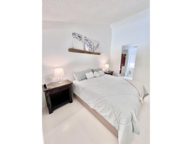 HUGE PRICE REDUCTION!! Bright loft condo, furnished with views on Indian Palms Country Club and Resort in California - for sale on GolfHomes.com, golf home, golf lot