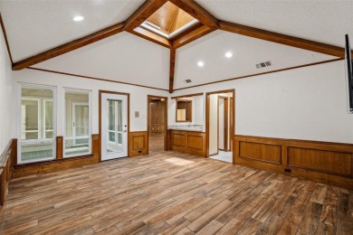 Welcome to this beautifully updated 4 bed, 3 bath home in the on Sherrill Park Golf Course in Texas - for sale on GolfHomes.com, golf home, golf lot
