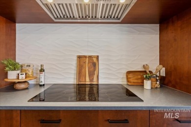 If your dream home includes an RV/boat garage, completely on Boise Ranch Golf Course, Inc. in Idaho - for sale on GolfHomes.com, golf home, golf lot