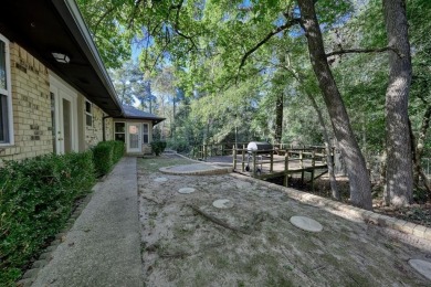 Welcome to this beautifully maintained and updated home in the on Hide-A-Way Lake Golf Course in Texas - for sale on GolfHomes.com, golf home, golf lot