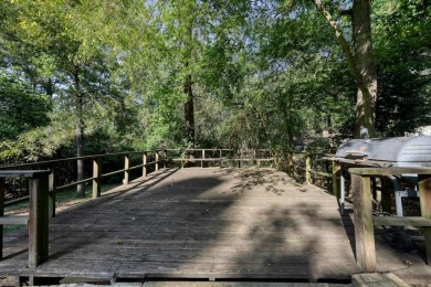 Welcome to this beautifully maintained and updated home in the on Hide-A-Way Lake Golf Course in Texas - for sale on GolfHomes.com, golf home, golf lot