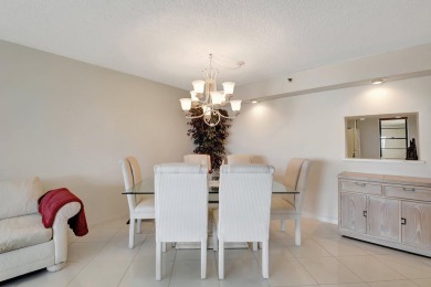 Welcome to this beautifully maintained 2-bedroom, 2-bath on Marina Lakes Golf Course in Florida - for sale on GolfHomes.com, golf home, golf lot
