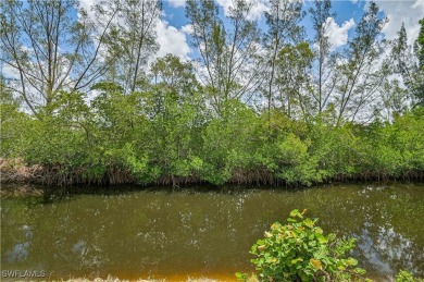 Welcome to beautful Terraverde in SWFL!! This spacious, upgraded on Terraverde Country Club in Florida - for sale on GolfHomes.com, golf home, golf lot