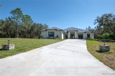 Your wait is over! This is it! Look no further to find your on Black Diamond Ranch Golf Course in Florida - for sale on GolfHomes.com, golf home, golf lot