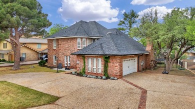 WELCOME TO 5102 TEAKWOOD TRACE, A REFINED RETREAT IN THE HEART on Green Tree Country Club in Texas - for sale on GolfHomes.com, golf home, golf lot