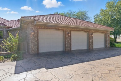 Experience refined living in this exquisite 4-bedroom, 4.5-bath on Highland Springs Country Club in Missouri - for sale on GolfHomes.com, golf home, golf lot