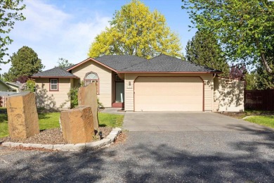 Welcome to 839 S Meadowlark Lane. Located within the golf course on Othello Golf Club in Washington - for sale on GolfHomes.com, golf home, golf lot
