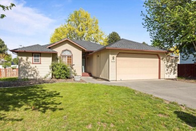 Welcome to 839 S Meadowlark Lane. Located within the golf course on Othello Golf Club in Washington - for sale on GolfHomes.com, golf home, golf lot