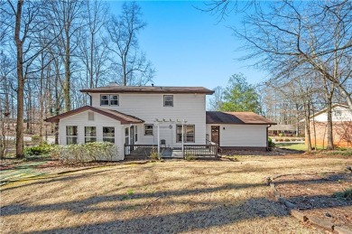 This meticulously maintained home in the highly desirable Lake on Lake Spivey Golf Club in Georgia - for sale on GolfHomes.com, golf home, golf lot
