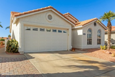 Welcome to your own little oasis, with gorgeous view of the golf on SunBird Golf Club in Arizona - for sale on GolfHomes.com, golf home, golf lot