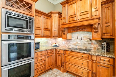 Enjoy golf-course living in this well-appointed 3-bedroom on Isabella Golf Course  in Arkansas - for sale on GolfHomes.com, golf home, golf lot