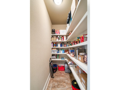 Enjoy golf-course living in this well-appointed 3-bedroom on Isabella Golf Course  in Arkansas - for sale on GolfHomes.com, golf home, golf lot