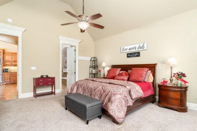 Enjoy golf-course living in this well-appointed 3-bedroom on Isabella Golf Course  in Arkansas - for sale on GolfHomes.com, golf home, golf lot