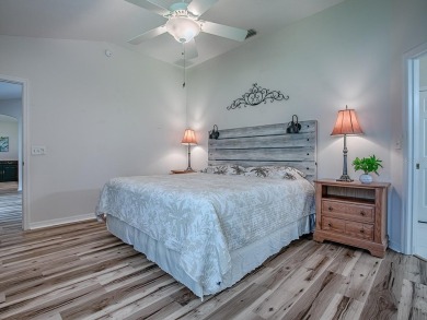 WELL-MAINTAINED  FURNISHED 3/2 WHISPERING PINE DESIGNER HOME on The Links of Spruce Creek in Florida - for sale on GolfHomes.com, golf home, golf lot