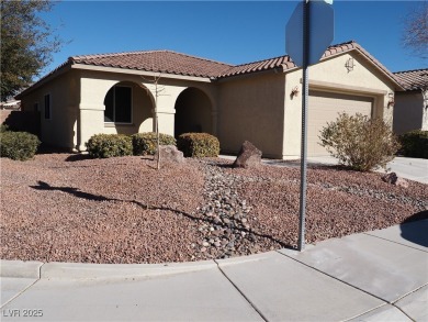 Corner lot, gorgeous home, & golf community! 1805 sqft offers on Mountain Falls Golf Course in Nevada - for sale on GolfHomes.com, golf home, golf lot