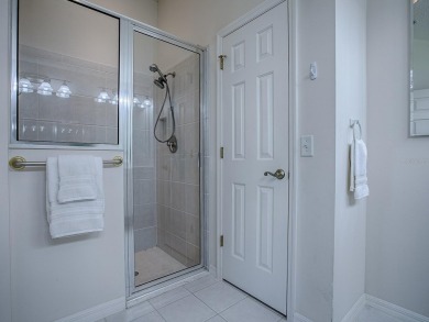 WELL-MAINTAINED  FURNISHED 3/2 WHISPERING PINE DESIGNER HOME on The Links of Spruce Creek in Florida - for sale on GolfHomes.com, golf home, golf lot