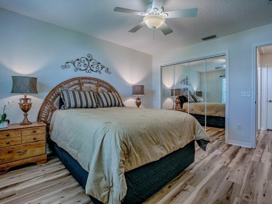 WELL-MAINTAINED  FURNISHED 3/2 WHISPERING PINE DESIGNER HOME on The Links of Spruce Creek in Florida - for sale on GolfHomes.com, golf home, golf lot