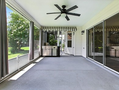 WELL-MAINTAINED  FURNISHED 3/2 WHISPERING PINE DESIGNER HOME on The Links of Spruce Creek in Florida - for sale on GolfHomes.com, golf home, golf lot