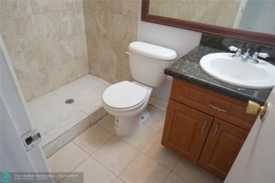 Great 2 bedrooms 2 bathrooms, boasting large unit. Appliances on Crystal Lake Country Club in Florida - for sale on GolfHomes.com, golf home, golf lot