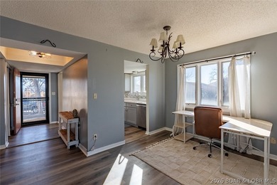 Updated 2 bedroom, 2 bath condo in the heart of Lake Ozark on Seasons Ridge At Four Seasons in Missouri - for sale on GolfHomes.com, golf home, golf lot