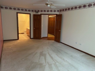 This is a 55+ community. The Sun Valley is one of the largest on The Links at Carillon in Illinois - for sale on GolfHomes.com, golf home, golf lot