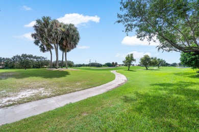 Immaculate and gorgeous 3 Bedroom, 2.5 Bath home in Lakeridge on Westchester Golf and Country Club in Florida - for sale on GolfHomes.com, golf home, golf lot