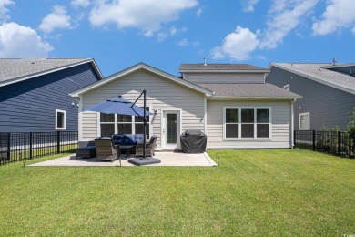 This beautiful 3-bedroom, 2.5-bath home is in the on Arrowhead Country Club in South Carolina - for sale on GolfHomes.com, golf home, golf lot