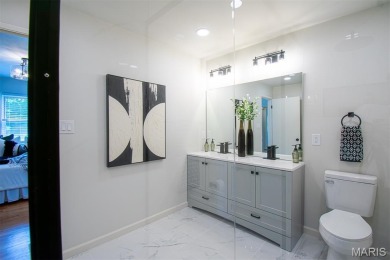 STUNNING MID-CENTURY RANCH - FULLY RENOVATED FOR MODERN LIVING! on Ruth Park Municipal Golf Course in Missouri - for sale on GolfHomes.com, golf home, golf lot