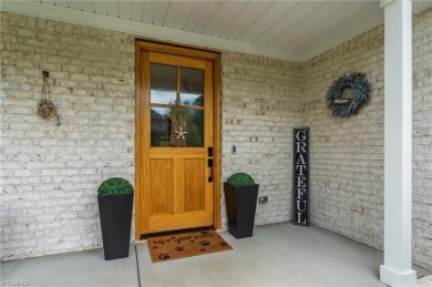Like-new home in the highly sought after Meadowlands Golf Course on Meadowlands Golf Club in North Carolina - for sale on GolfHomes.com, golf home, golf lot