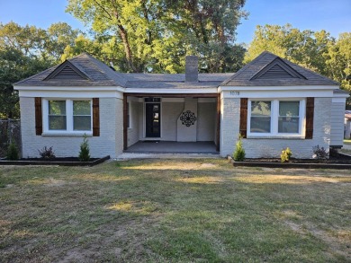 For Sale: Stunning 3-Bedroom, 2-Bathroom Home with Hidden Master on Pine Hill Golf Course in Tennessee - for sale on GolfHomes.com, golf home, golf lot