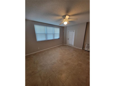 Under contract-accepting backup offers. Charming 2 bedroom 2 on Seminole Lake Country Club in Florida - for sale on GolfHomes.com, golf home, golf lot