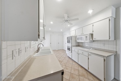 Beautiful golf course view. Charming Gemini home on the Sun City on Sun City Country Club in Arizona - for sale on GolfHomes.com, golf home, golf lot